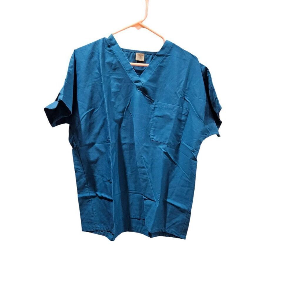 Fashion Seal M scrub top item #324